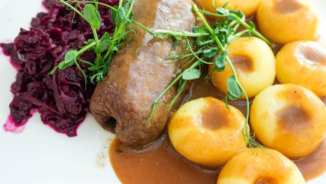RESTAURACJA KREDENS ul.Waryńskiego 17